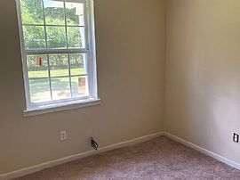 802 Nancy St, Tuskegee, Al 36083 in Tuskegee, AL (Photo 5 of 7)