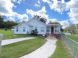 11212 Fort King Rd, Dade City, Fl 33525 . Lovely House in Dade City, FL