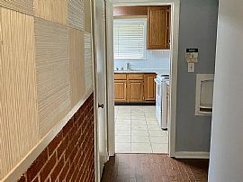 2141 Meadowlane Dr, Montgomery, Al 36106 in Montgomery, AL (Photo 2 of 8)