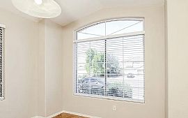 House For Rent in Phoenix, AZ (Photo 4 of 10)