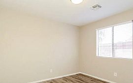 House For Rent in Phoenix, AZ (Photo 7 of 10)