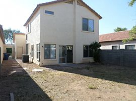 959 S Tucana Ln, Gilbert, Az 85296 in Gilbert, AZ (Photo 2 of 12)