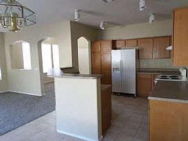 959 S Tucana Ln, Gilbert, Az 85296 in Gilbert, AZ (Photo 5 of 12)