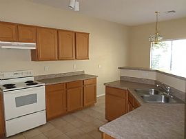 959 S Tucana Ln, Gilbert, Az 85296 in Gilbert, AZ (Photo 6 of 12)