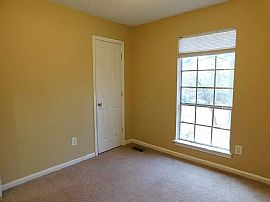 207 Connie St, Alabaster, Al 35007 in Alabaster, AL (Photo 4 of 12)