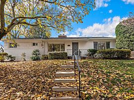 8412 Farrell Dr, Chevy Chase, Md 20815 in Chevy Chase, MD