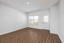 $1,100/month in Oklahoma City, OK (Photo 7 of 12)