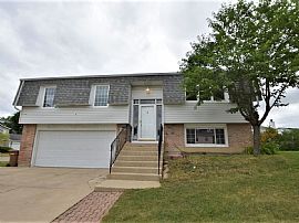 1673 Wrightwood Ct, Glendale Heights, Il 60139 . Perfect House in Glendale Heights, IL