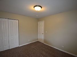 1673 Wrightwood Ct, Glendale Heights, Il 60139 . Perfect House in Glendale Heights, IL (Photo 5 of 10)