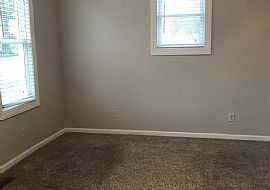 2010 Chestnut St, Quincy, Il 62301 . Nice House in Quincy, IL (Photo 4 of 7)