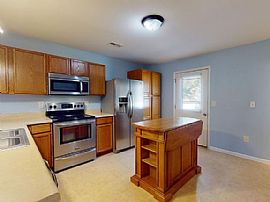 564 Falling Leaf Way, Mascoutah, Il 62258 . Comfortable House in Mascoutah, IL (Photo 4 of 11)