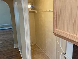 A Nice and Comfy Place to Call a Home in Grand Rapids, MI (Photo 8 of 11)