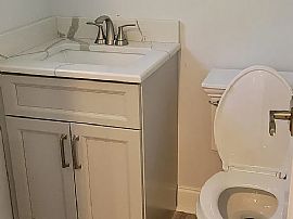 Superb 2bd 111 E Susquehanna Ave, Towson, Md 21286 in Towson, MD (Photo 2 of 10)