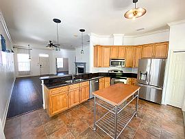 7695 Sw 25th Ave, Gainesville, Fl 32608 in Gainesville, FL (Photo 4 of 12)