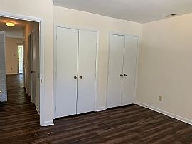 620 Pine Ridge Pl, Raleigh, Nc in Raleigh, NC (Photo 8 of 11)