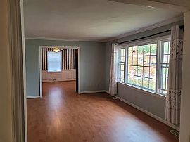 657 Rosaer Ln, Virginia Beach, Va in Virginia Beach, VA (Photo 3 of 12)