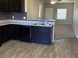 201 Se 5th St, Newcastle, Ok in Newcastle, OK (Photo 3 of 12)