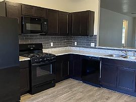 201 Se 5th St, Newcastle, Ok in Newcastle, OK (Photo 4 of 12)