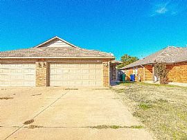 11113 Sw 5th St, Yukon, Ok in Yukon, OK