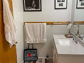 1300 Karen Dr, Altus in Altus, OK (Photo 5 of 10)