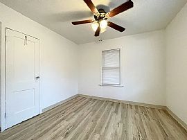 1629 E 3rd Ave, Hutchinson, Ks in Hutchinson, KS (Photo 7 of 10)