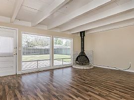 2219 Locust St, Amarillo, Tx in Amarillo, TX (Photo 6 of 12)