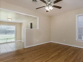 2219 Locust St, Amarillo, Tx in Amarillo, TX (Photo 7 of 12)