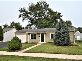 515 Everette Ave, Romeoville, Il 60446 . Unique Home in Romeoville, IL