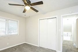 315 Sunset Blvd, Greenwood, in 46142 . Peaceful House in Greenwood, IN (Photo 6 of 9)