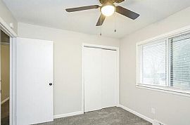 315 Sunset Blvd, Greenwood, in 46142 . Peaceful House in Greenwood, IN (Photo 8 of 9)