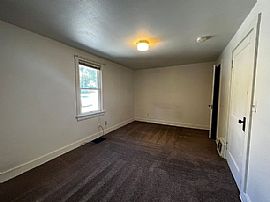 925 N Dodge St, Iowa City, Ia 52245 . Get Your Home in Iowa City, IA (Photo 5 of 10)