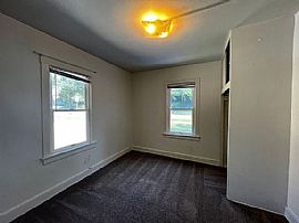 925 N Dodge St, Iowa City, Ia 52245 . Get Your Home in Iowa City, IA (Photo 8 of 10)