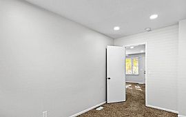 2818 5th Ave, Council Bluffs, Ia 51501 . Home Sweet Home in Council Bluffs, IA (Photo 9 of 10)