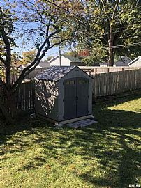 3524 Clover Hills Dr, Bettendorf, Ia 52722 . Nice House in Bettendorf, IA (Photo 3 of 12)