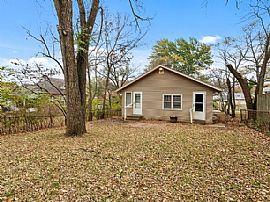 4708 Windsor St, Roeland Park, Ks 66205 . Home Sweet Home  in Roeland Park, KS (Photo 2 of 9)