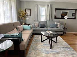 Fully Furnished 4 Bedroom,2 Full Bath in Rochester, NY (Photo 2 of 12)