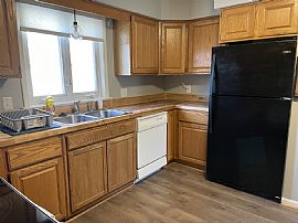 Fully Furnished 4 Bedroom,2 Full Bath in Rochester, NY (Photo 9 of 12)