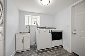 Big Beautiful Bungalow in Beverly! in Chicago, IL (Photo 11 of 12)