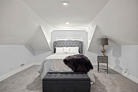 Big Beautiful Bungalow in Beverly! in Chicago, IL (Photo 7 of 12)