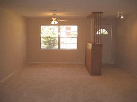 Spacious home in Westbury in Houston, TX (Photo 2 of 6)