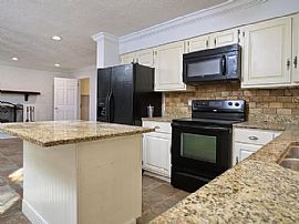 106 Carey Ln, Elizabethtown, Ky 42701 . Home Sweet Home  in Elizabethtown, KY (Photo 8 of 12)