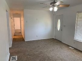 204 Joy Ave, Mount Washington, Ky 40047 . Lovely House in Mount Washington, KY (Photo 6 of 11)