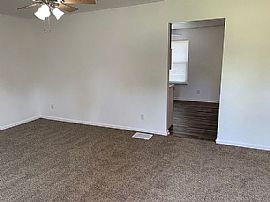 204 Joy Ave, Mount Washington, Ky 40047 . Lovely House in Mount Washington, KY (Photo 7 of 11)