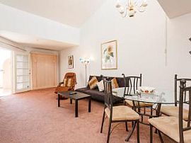 Palm Springs Deauville Condo in Palm Springs, CA (Photo 3 of 5)