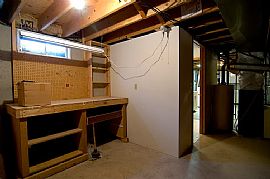 2513 Laredo Ln, Green Bay, Wi 54304 in Green Bay, WI (Photo 11 of 12)