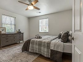 8024 Charlotte Pike, Nashville, Tn in Nashville, TN (Photo 8 of 12)