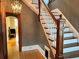 2627 N Murray Ave, Milwaukee, Wi 53211 in Milwaukee, WI (Photo 4 of 8)