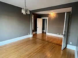 2627 N Murray Ave, Milwaukee, Wi 53211 in Milwaukee, WI (Photo 5 of 8)