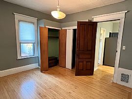 2627 N Murray Ave, Milwaukee, Wi 53211 in Milwaukee, WI (Photo 8 of 8)