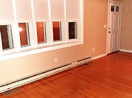 110 Armory Dr, Warwick, Ri 02889 in Warwick, RI (Photo 3 of 12)